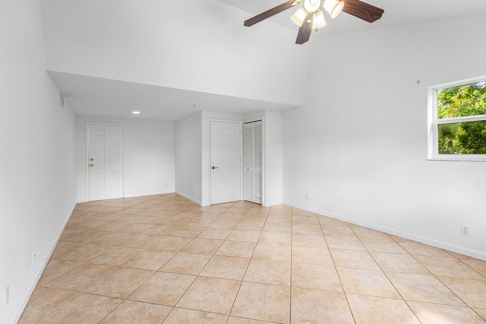 Residence photo 18