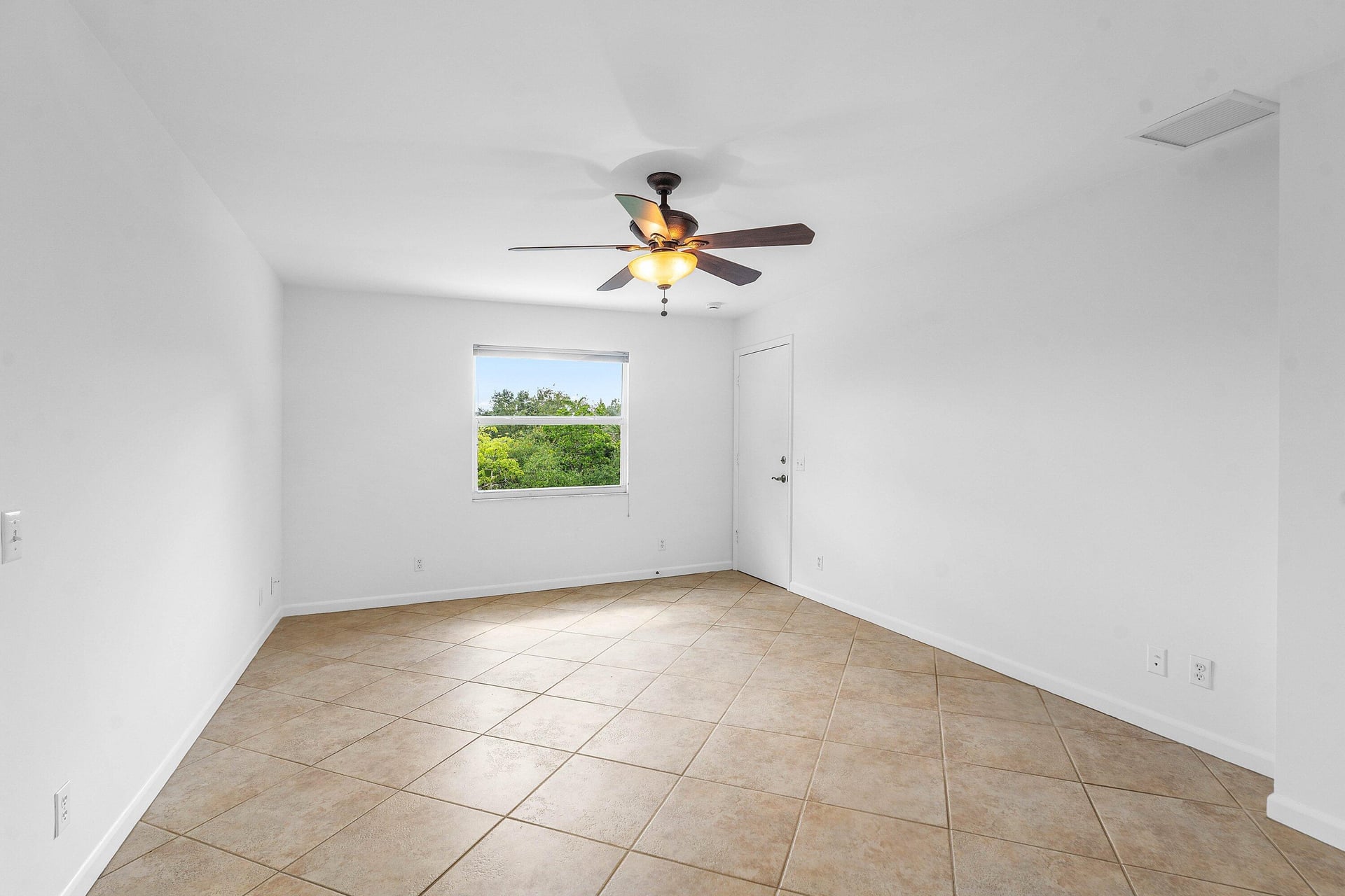 Residence photo 29