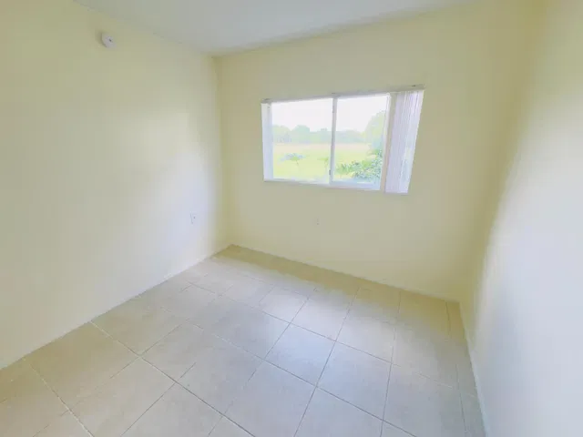 Unit 106 photo 4