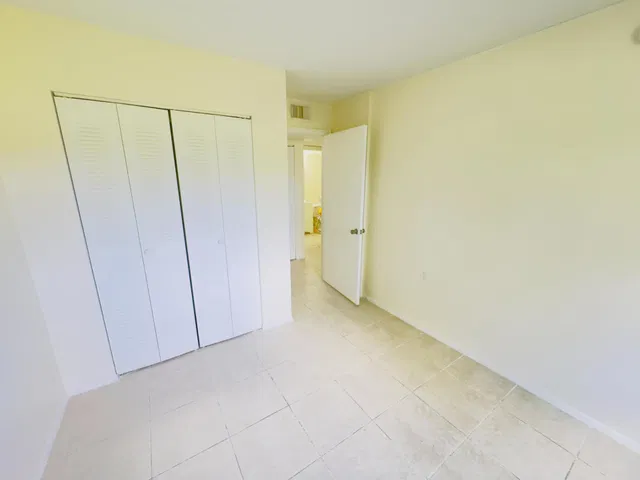 Unit 106 photo 7