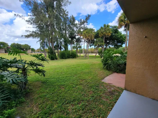 Unit 106 photo 10