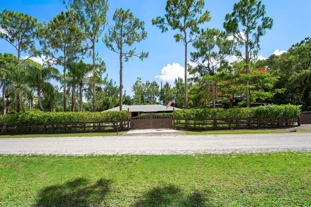 Residence photo 6