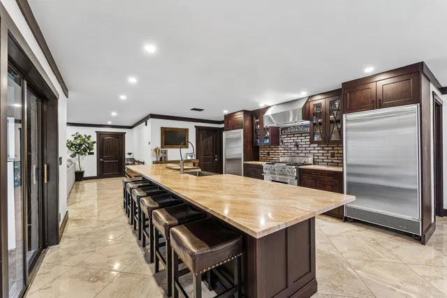 Residence photo 18