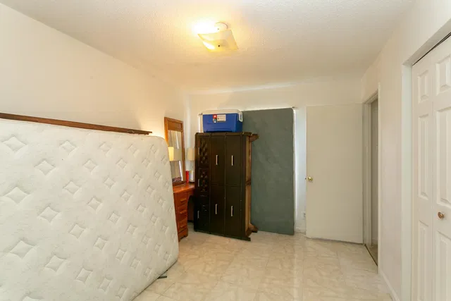 Unit C29 photo 10