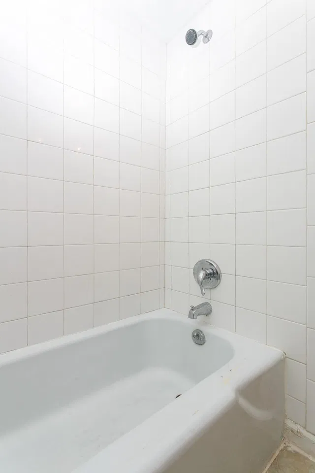 Unit C29 photo 11