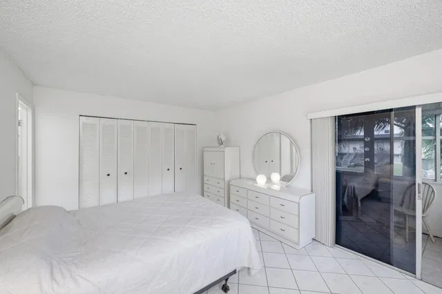 Residence photo 16