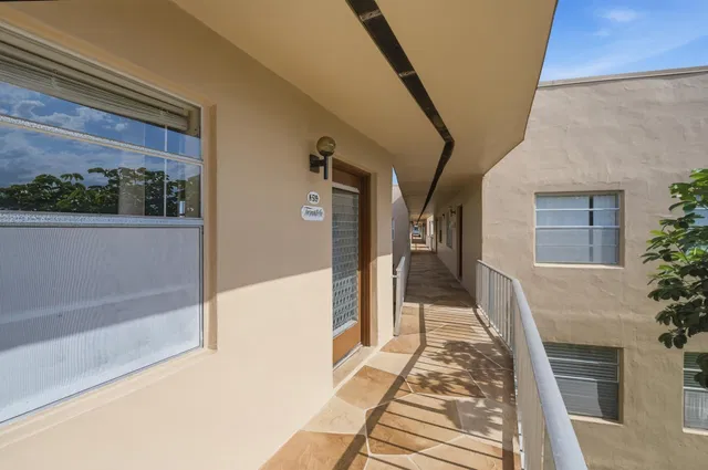  Residence photo 24