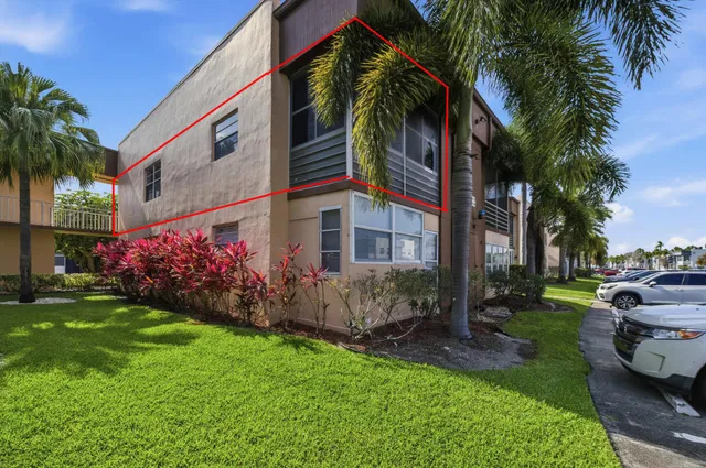  Residence photo 30