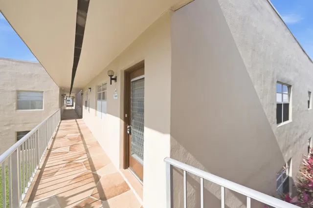  Residence photo 33