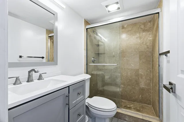 Palm Beach House Unit 1605 photo 13