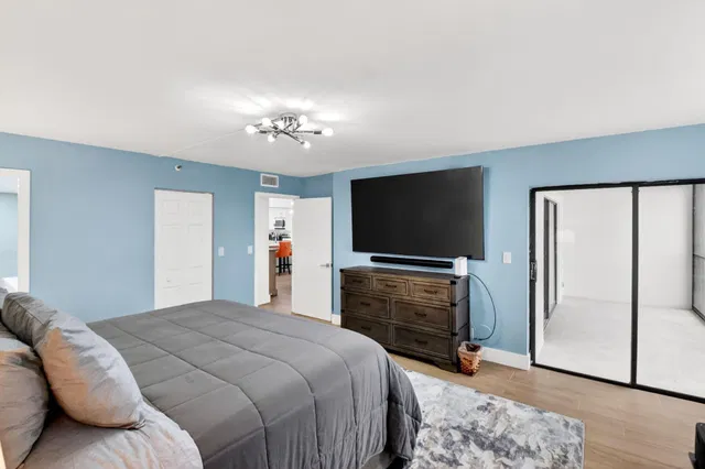 Unit 602 photo 34