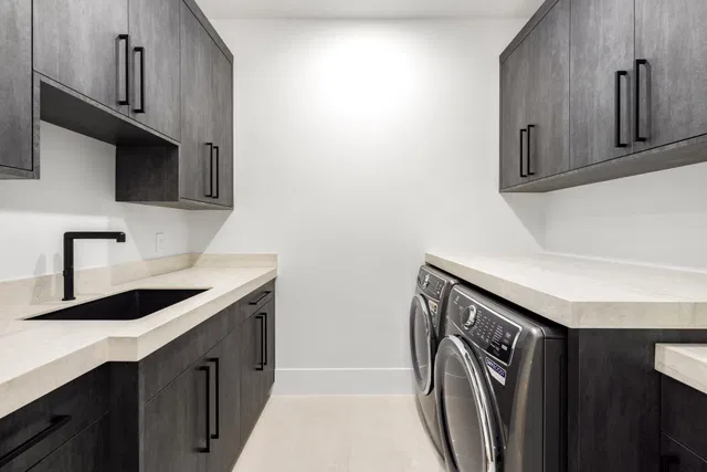 Residence photo 75