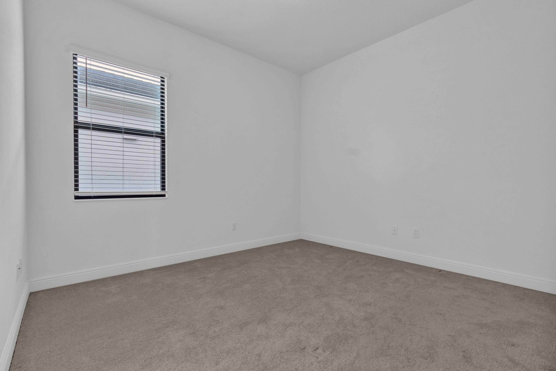 Residence photo 15