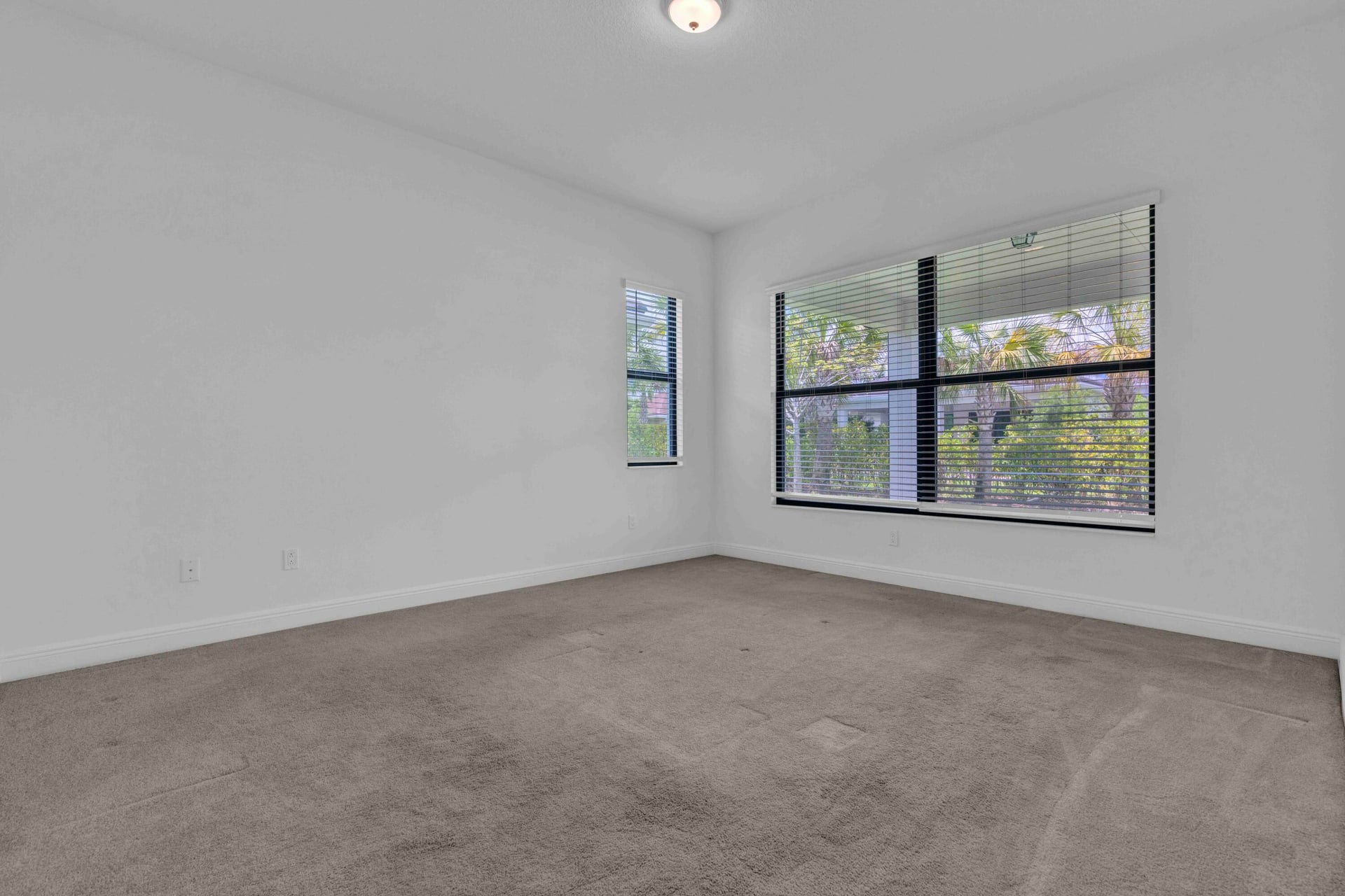 Residence photo 17