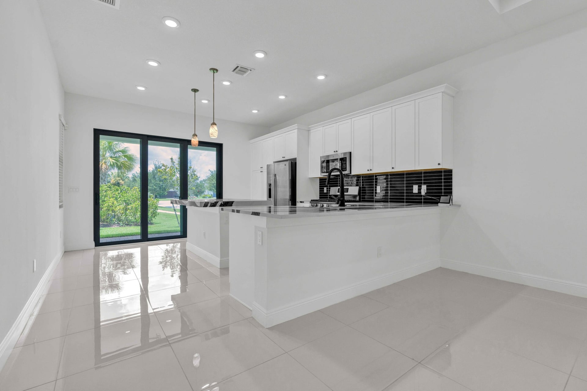 Residence photo 8