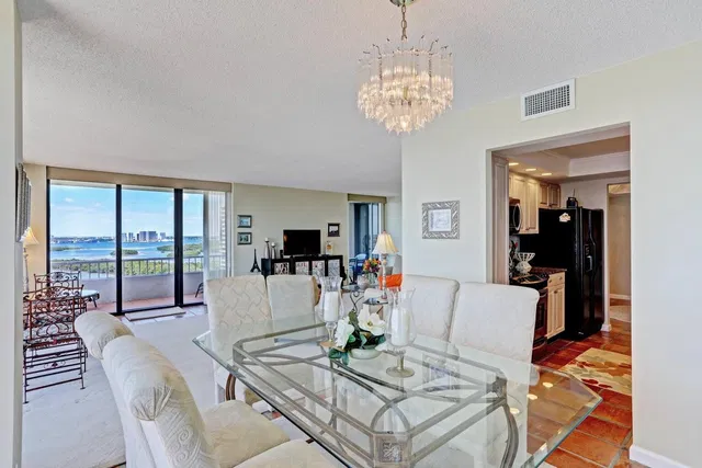 Water Glades Unit 17d photo 6