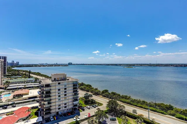 Water Glades Unit 17d photo 39