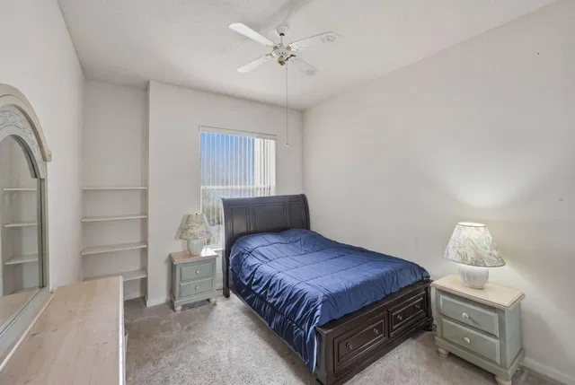 Residence photo 22