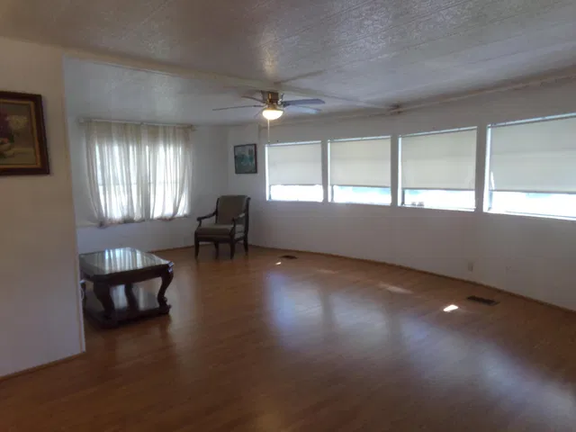  Residence photo 14