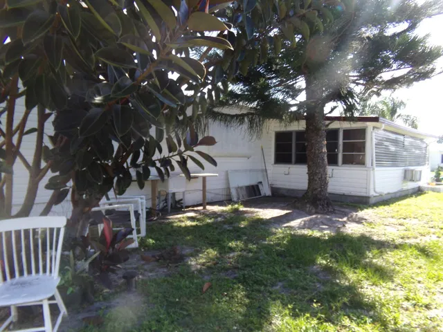  Residence photo 30