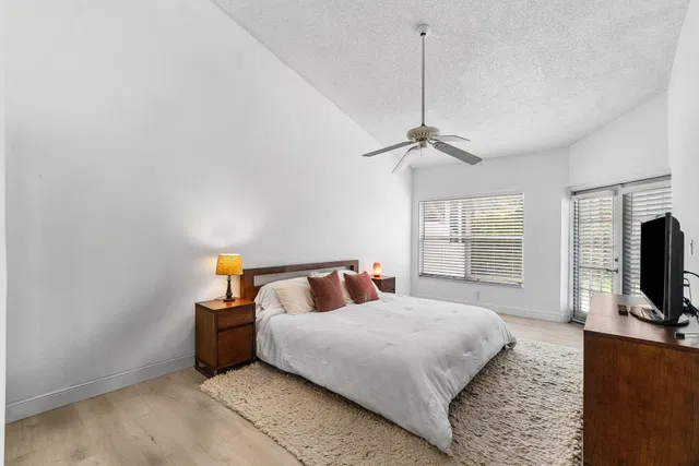 Residence photo 15