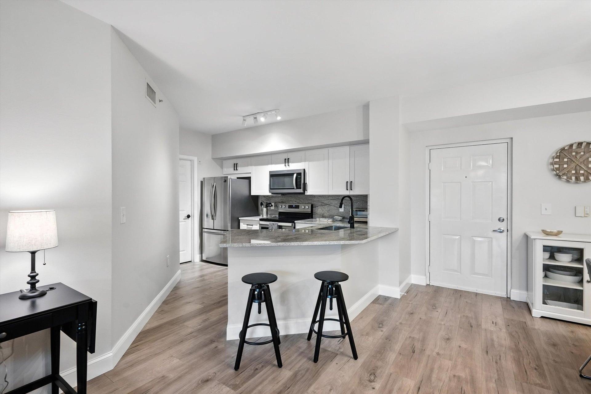 Unit 203 photo 9
