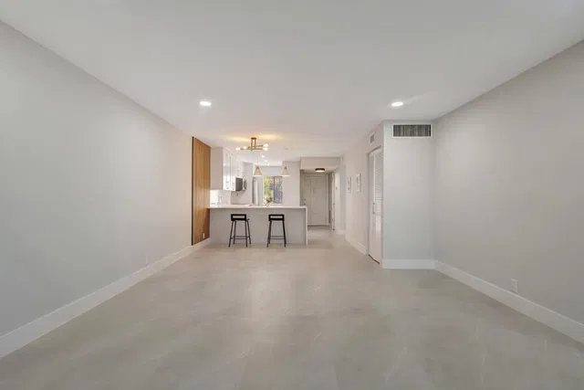 Unit 208 photo 2