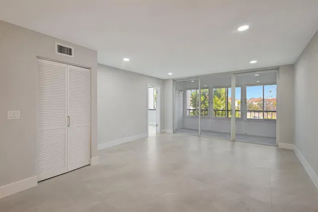 Unit 208 photo 13