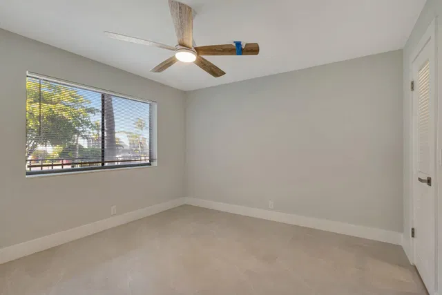 Unit 208 photo 20