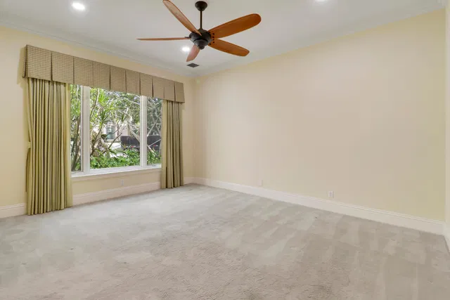 Admirals Cove Residence photo 32