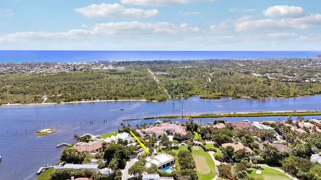 Admirals Cove Residence photo 42