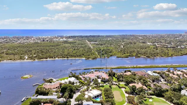 Admirals Cove Residence photo 47