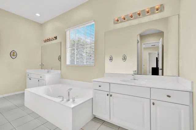 Evergrene Palm Beach Gardens Residence photo 31