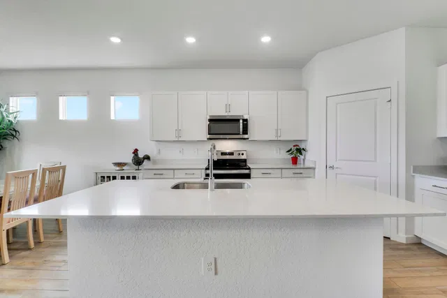 Residence photo 15