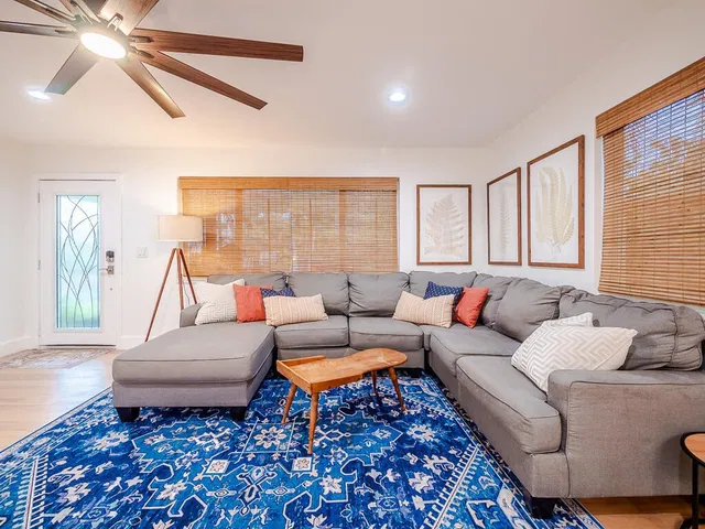  Residence photo 12