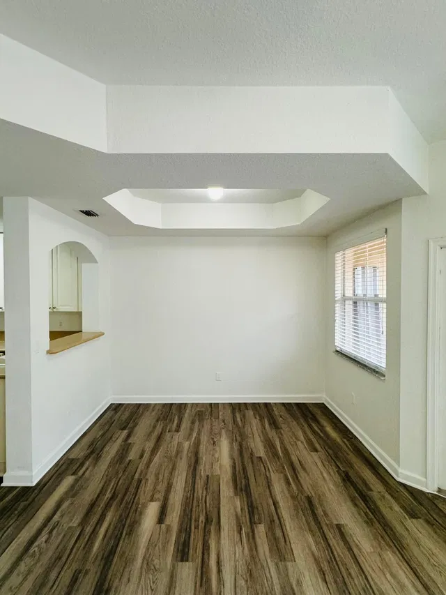 Unit 1909 photo 5