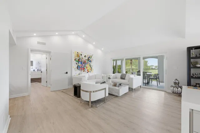 Boca Grove Residence photo 19