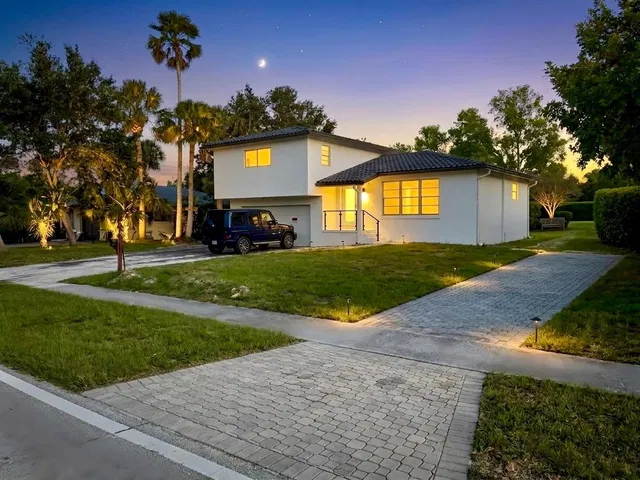 Residence photo 2