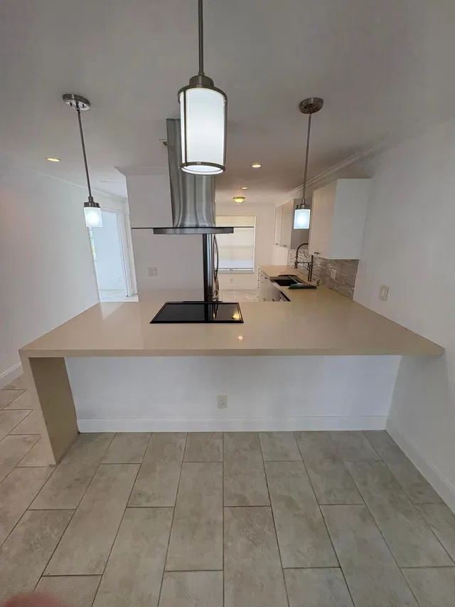  Unit 104 photo 6