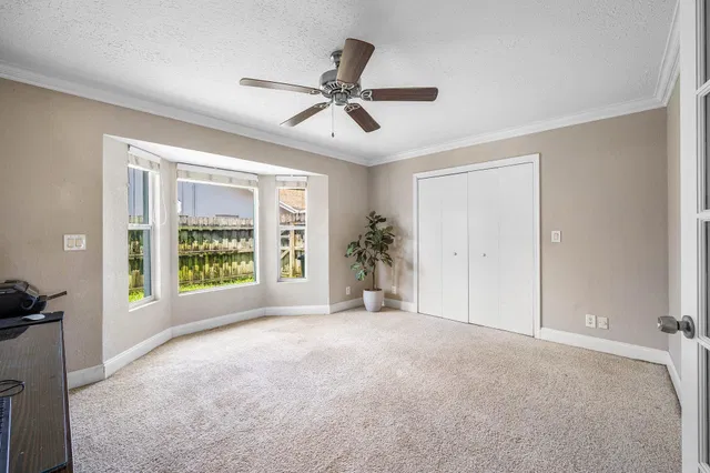 Residence photo 20