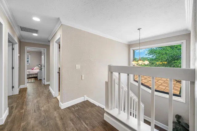 Residence photo 28
