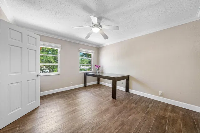 Residence photo 29