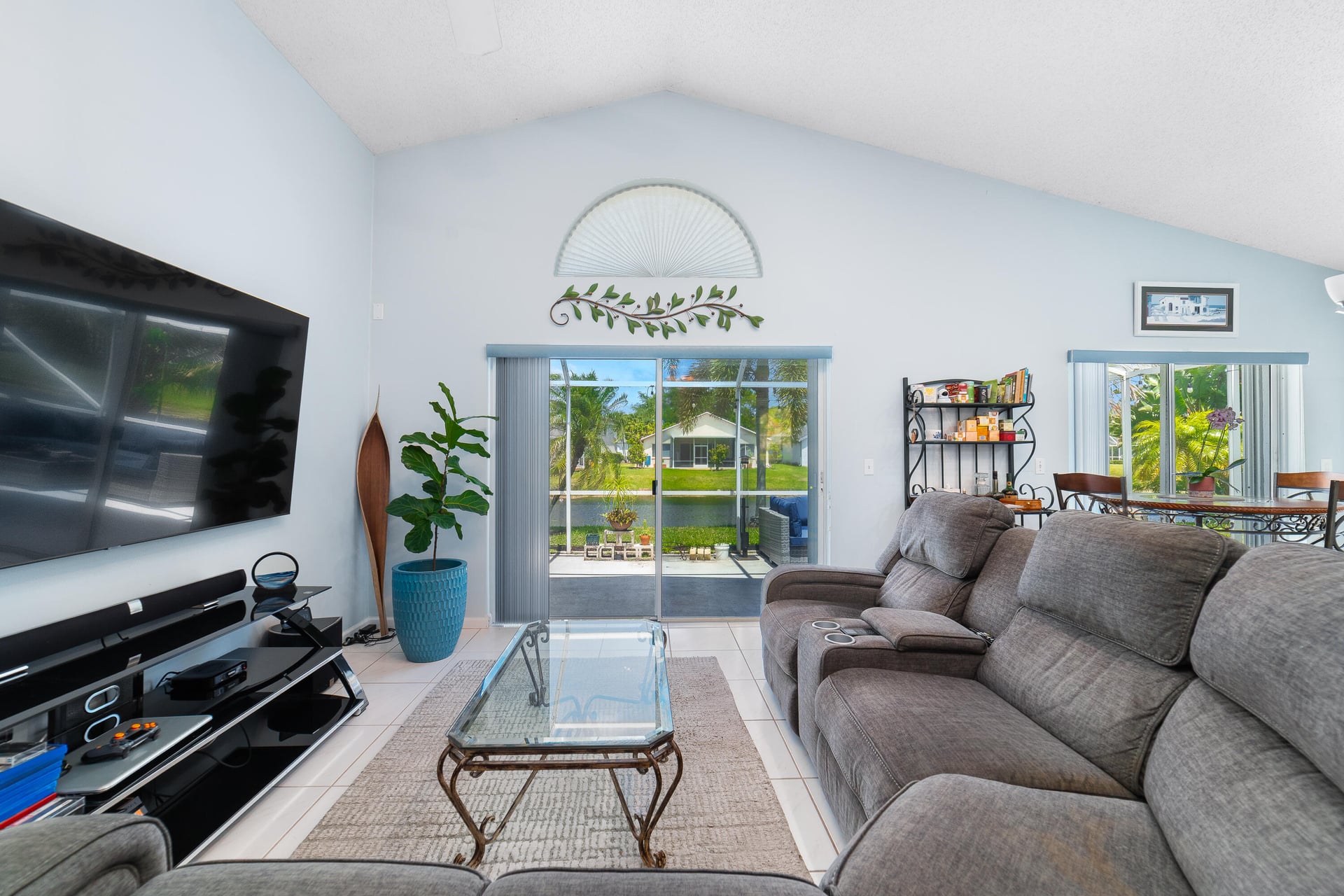 Residence photo 6