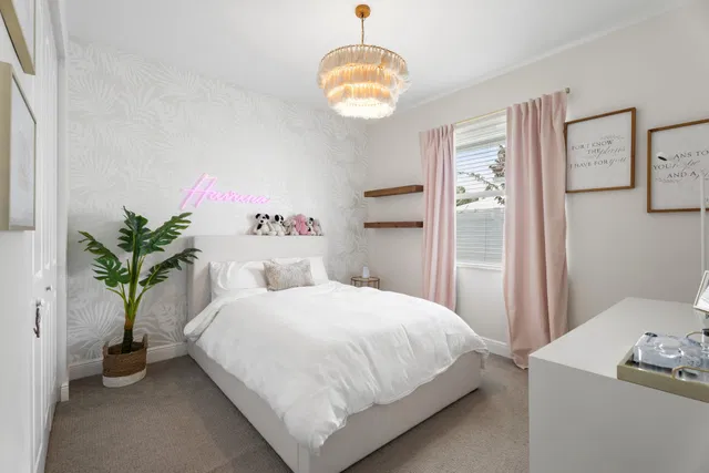 Residence photo 25