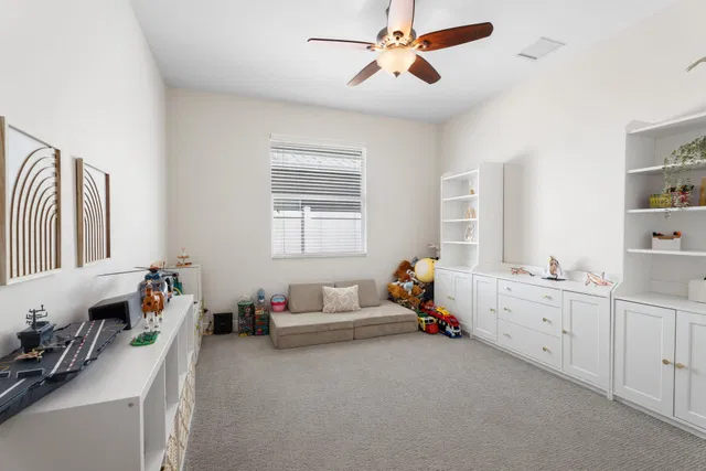Residence photo 29