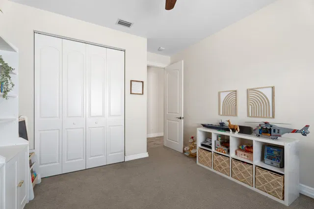 Residence photo 30
