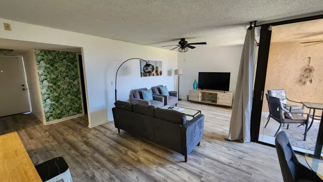 Unit 5307 photo 9