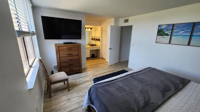 Unit 5307 photo 26