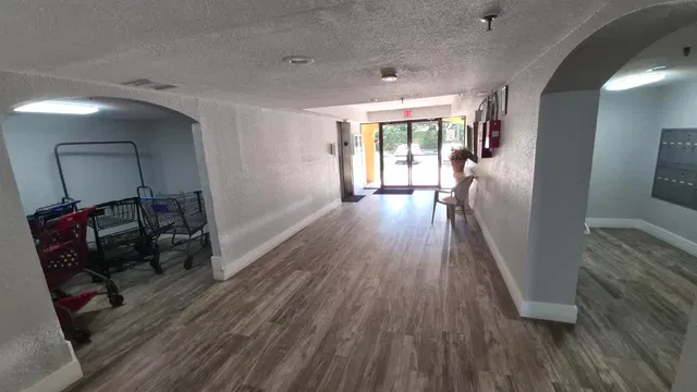 Unit 9510 photo 4