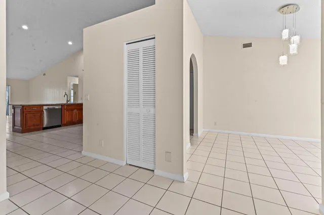 Residence photo 7